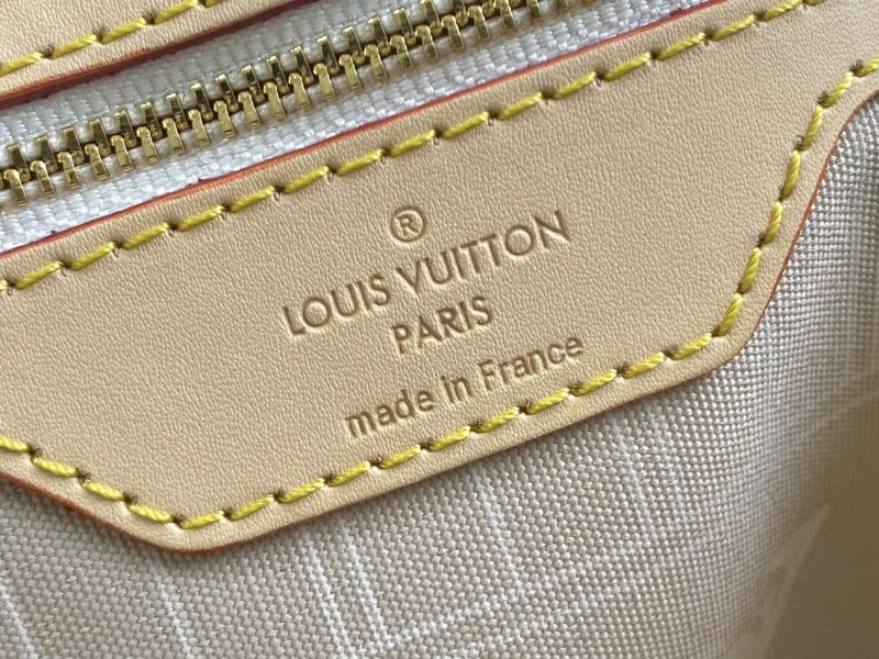 Louis Vuitton Travel Bags